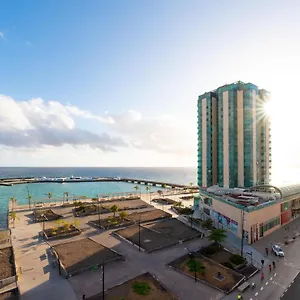 Fee4me: First Line Luxury , Arrecife (Lanzarote) Spanien